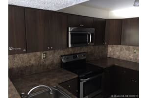 210 W 68th St 207, Hialeah