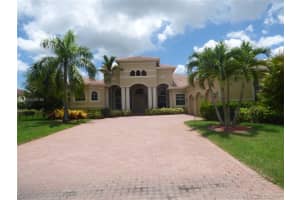 15090 Sw 16th St, Weston