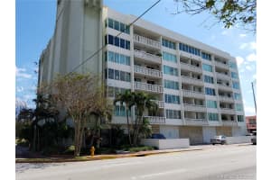8233 Harding Ave 504, Miami Beach