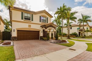 8805 Nw 114th Pl, Doral