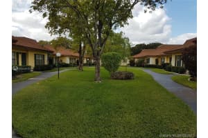 7030 Sw 23rd St 15, Davie