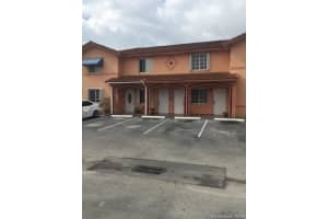 3254 W 70th St 201, Hialeah