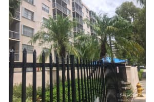1251 Ne 108th St 104, Miami