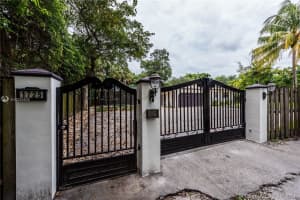 1725 Sw 25th Ave, Fort Lauderdale