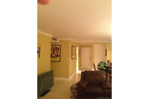 150 Se 25th Rd 9d, Miami