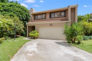 8806 Sw 150th Place Cir, Miami 8806 Sw 150th Place Cir, Miami