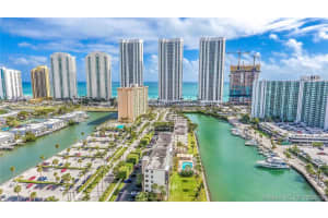 220 Kings Point Dr 106, Sunny Isles Beach