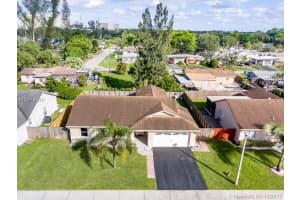 5722 Sw 55 Ave, Davie