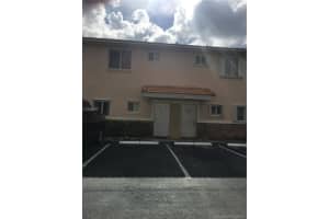 8060 Nw 10th St 4, Miami 8060 Nw 10th St 4, Miami