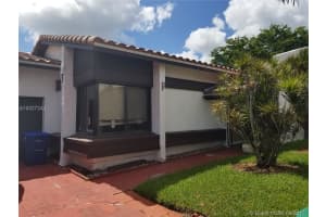 396 Ne 195th St 396, Miami