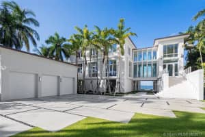 17 Tahiti Beach Island Rd, Coral Gables