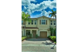 135 Riverwalk Circle 1, Sunrise