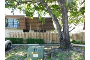 4863 Nw 94th Ter 15, Sunrise