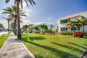 10178 Collins Ave 205, Bal Harbour