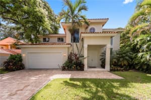 6631 Mimosa Ct, South Miami
