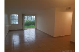 1221 Sw 122nd Ave 109, Miami