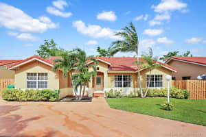 16051 Sw 104 Ter, Miami