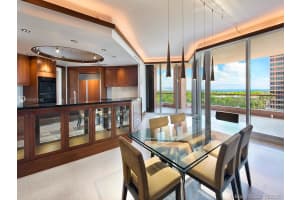 60 Edgewater Dr 8g, Coral Gables 60 Edgewater Dr 8g, Coral Gables
