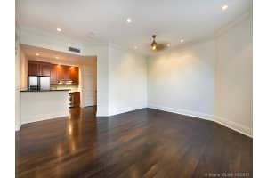 60 Edgewater Dr 101, Coral Gables 60 Edgewater Dr 101, Coral Gables