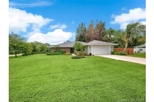 5772 Sundance Ct, Jupiter