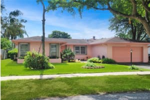 8408 Sw 26th Pl, Davie