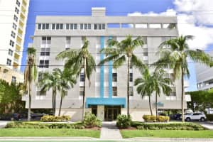 9721 E Bay Harbor Dr 4b, Bay Harbor Islands