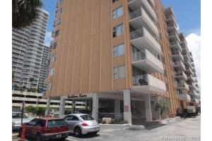 7545 E Treasure Dr 6e, North Bay Village