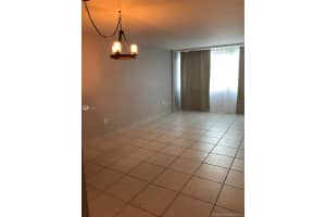1750 W 56th St 117, Hialeah