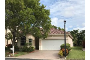 2131 Nw 98th Ter, Pembroke Pines