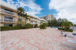 100 Edgewater Dr 115, Coral Gables