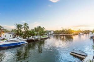 2450 Ne 135th St 708, North Miami