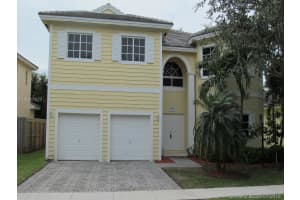 2924 Ne 3rd Dr, Homestead