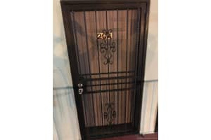 2319 W 60th St D204, Hialeah