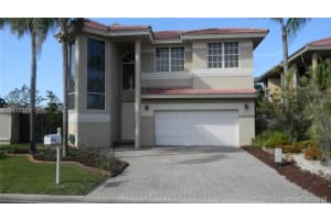 2100 Nw 99th Ave, Pembroke Pines