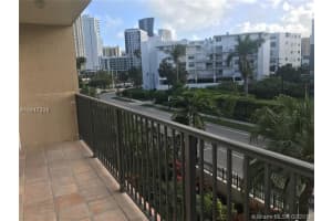 201 180th Dr 211, Sunny Isles Beach