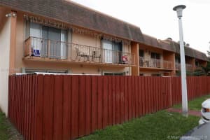 810 Sw 129th Pl 103, Miami