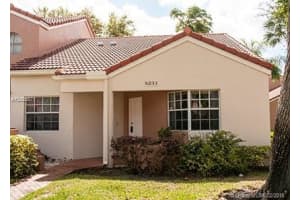 8233 Nw 70th St, Tamarac