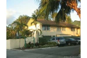 8485 Sw 156th Pl 102, Miami