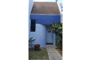 2800 S University Dr 2a, Davie