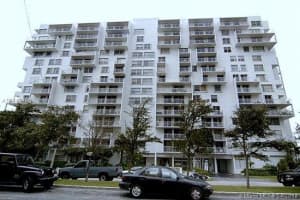 150 Se 25th Rd 7h, Miami