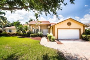 20300 Nw 4th St, Pembroke Pines