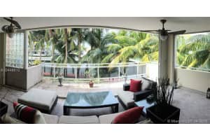 473 Golden Isles Dr 202, Hallandale Beach