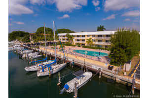 100 Edgewater Dr 342, Coral Gables