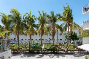 240 Collins Ave 2d, Miami Beach