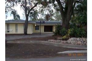 2210 Ne 203rd Ter, Miami