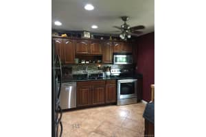 7512 Sw 26th Ct 12, Davie