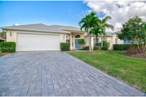 640 Sw Alexandra Ave Sw, Vero Beach