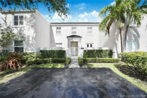 5570 Sw 70 Pl S, Miami