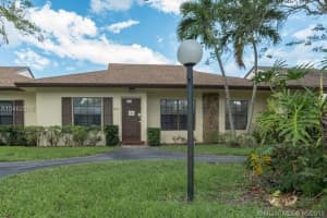 7526 Nova Dr 14, Davie