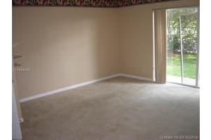 8657 N Southgate Shores Cir, Tamarac
